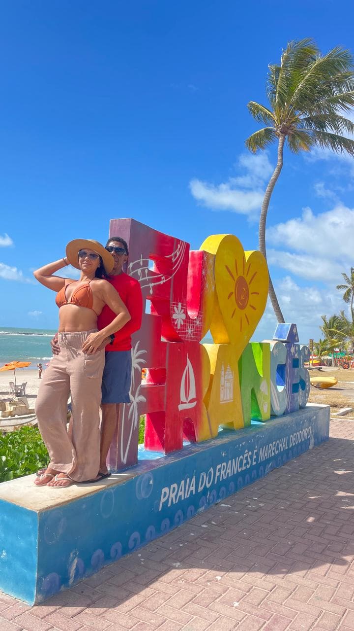 Buggy on a beautiful Alagoas beach with turquoise water.